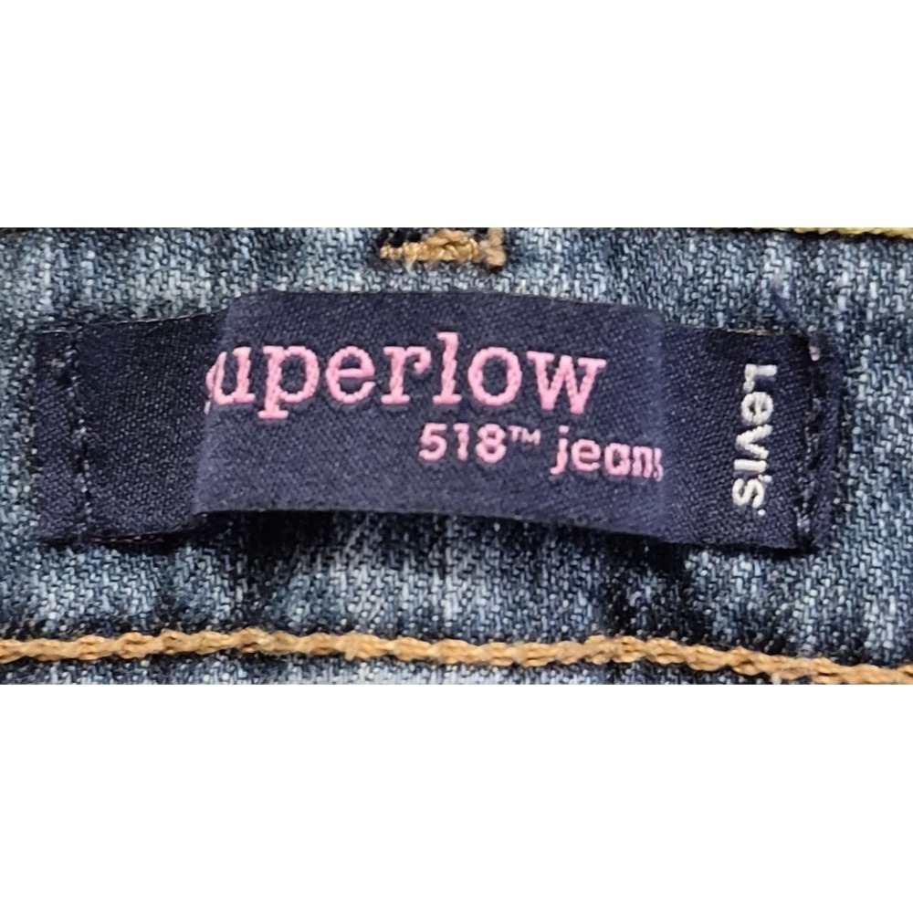 Levi's 518 Superlow Bootcut Jeans Women's sz 9 Short light wash stretch denim - Picture 10 of 16